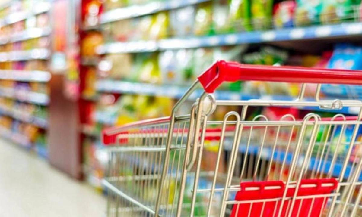 ΙΕΛΚΑ: Η ακρίβεια στρέφει τους Έλληνες στα προϊόντα ιδιωτικής ετικέτας