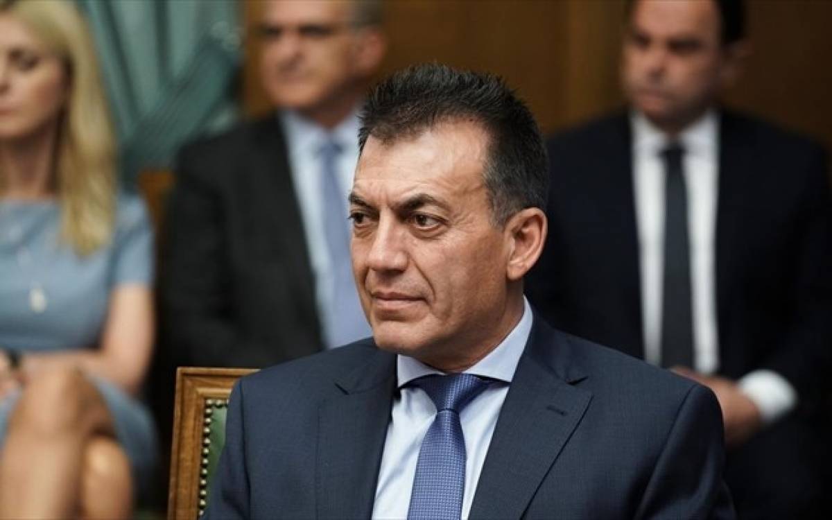 Βρούτσης: Πρόγραμμα κοινωφελούς εργασίας για 35.000 ανέργους
