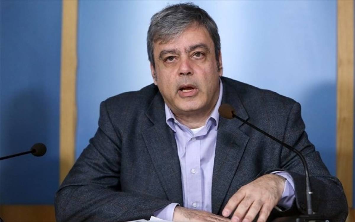 Βερναρδάκης: Δε θα μειωθεί, αλλά θα διευρυνθεί το αφορολόγητο
