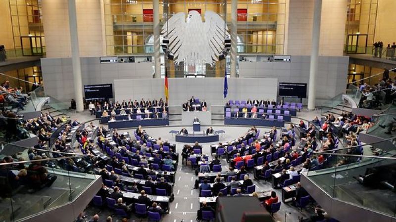 Ενέκρινε την εκταμίευση της δόσης η Bundestag-«Όχι» από FDP και AfD