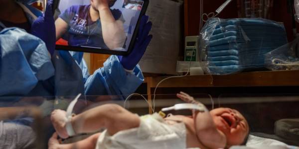 ΗΠΑ: Πώς η μείωση γεννήσεων, λόγω κορονοϊού, επηρεάζει την οικονομία