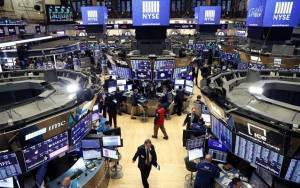 Wall: Με «άλμα» 3,2% έκλεισε το Φεβρουάριο ο Dow