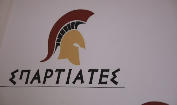 Σπαρτιάτες: Ανακάτεμα «σημαδεμένης» τράπουλας με φόντο την ανικανότητα της κυβέρνησης