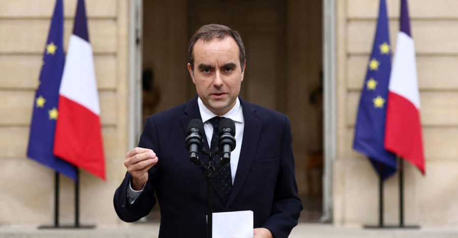 Γαλλία: Ανοιχτό παράθυρο Λεκορνί για ορισμό νέου πρωθυπουργού εντός 48 ωρών
