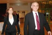 Διαζύγιο από τον Τσοχατζόπουλο παίρνει η Βίκυ Σταμάτη