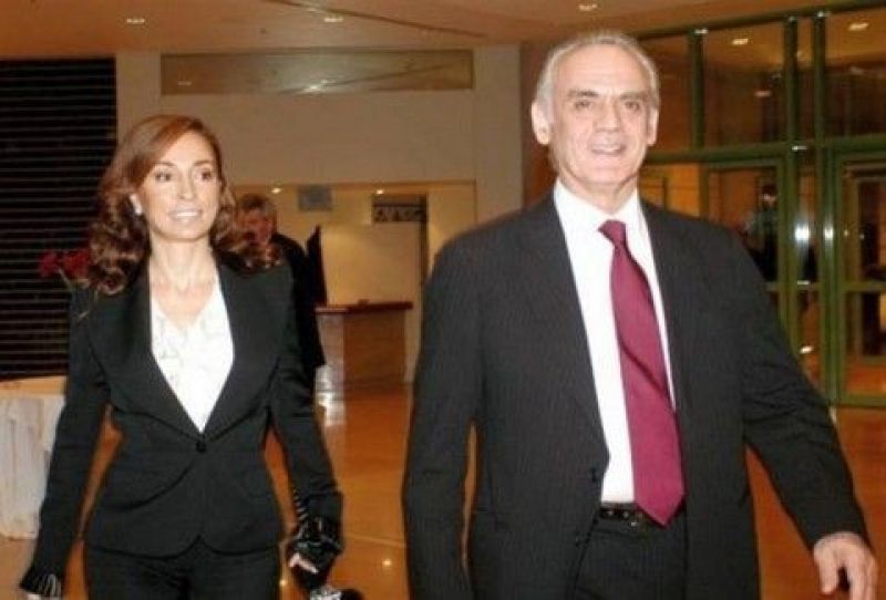 Διαζύγιο από τον Τσοχατζόπουλο παίρνει η Βίκυ Σταμάτη