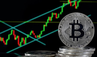 Οι προσδοκίες για ETF «απογειώνουν» τα κρυπτονομίσματα-Στα $30.000 το Bitcoin