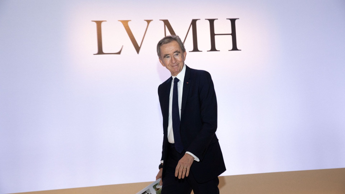 Μπερνάρ Αρνό (LVMH): Επικρίνει τον προτεινόμενο φόρο στους δισεκατομμυριούχους στη Γαλλία