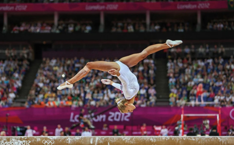 «Αψηφώντας τη βαρύτητα»: Οι αθλητές μέσα από τον φακό του Άγγελου Ζυμάρα