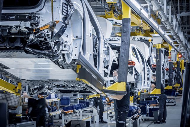 Η Mercedes-Benz θα προμηθεύεται ηλεκτρισμό χωρίς CO2 από ηλιακή, αιολική και υδροηλεκτρική ενέργεια από το 2022 και μετά