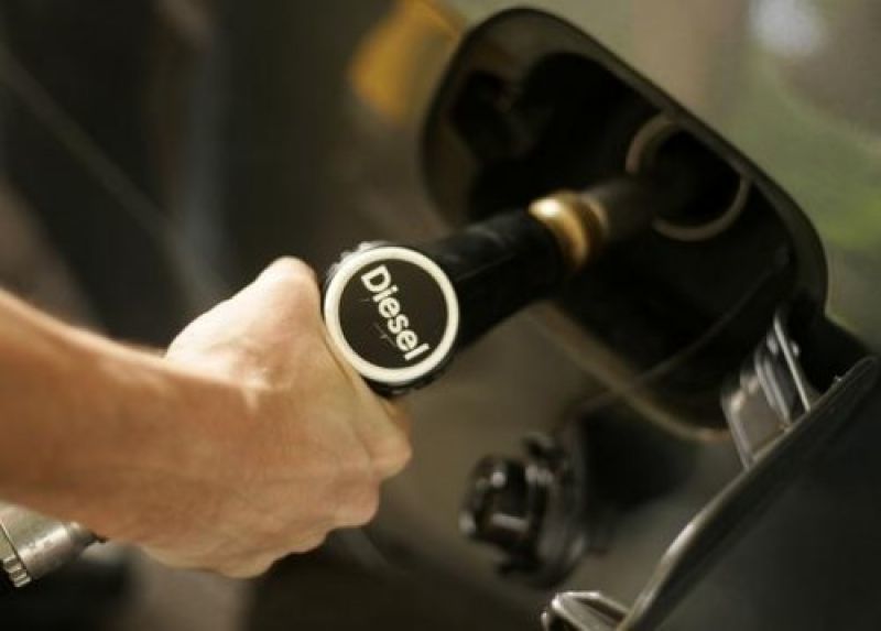 ΔΕΗ: Να επαναφερθούν τα δωρεάν δικαιώματα ρύπων CO2
