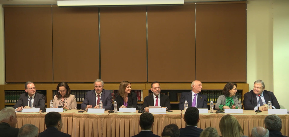 Όσα έγιναν στην παρουσίαση του βιβλίου του Γ.Μανιάτη «Επειδή δεν υπάρχει Planet B»