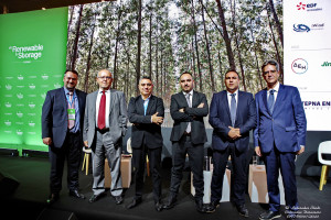 Η Ελλάδα καθίσταται ελκυστικός επενδυτικός προορισμός για έργα ΑΠΕ
