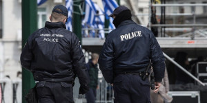 Συνελήφθησαν τέσσερις αστυνομικοί για βασανιστήρια σε βάρος αλλοδαπού κρατούμενου