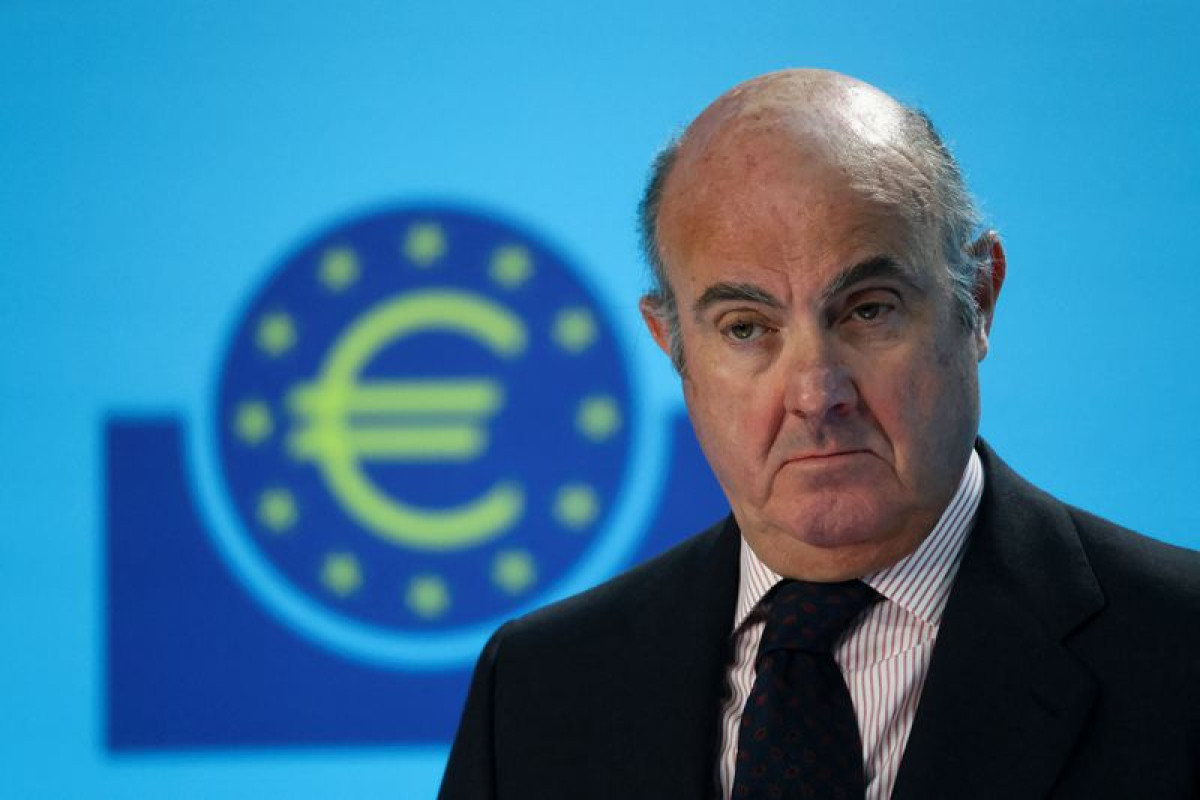 Ντε Γκίντος-ΕΚΤ: Χρειαζόμαστε «λίγο χρόνο» πριν μειώσουμε τα επιτόκια