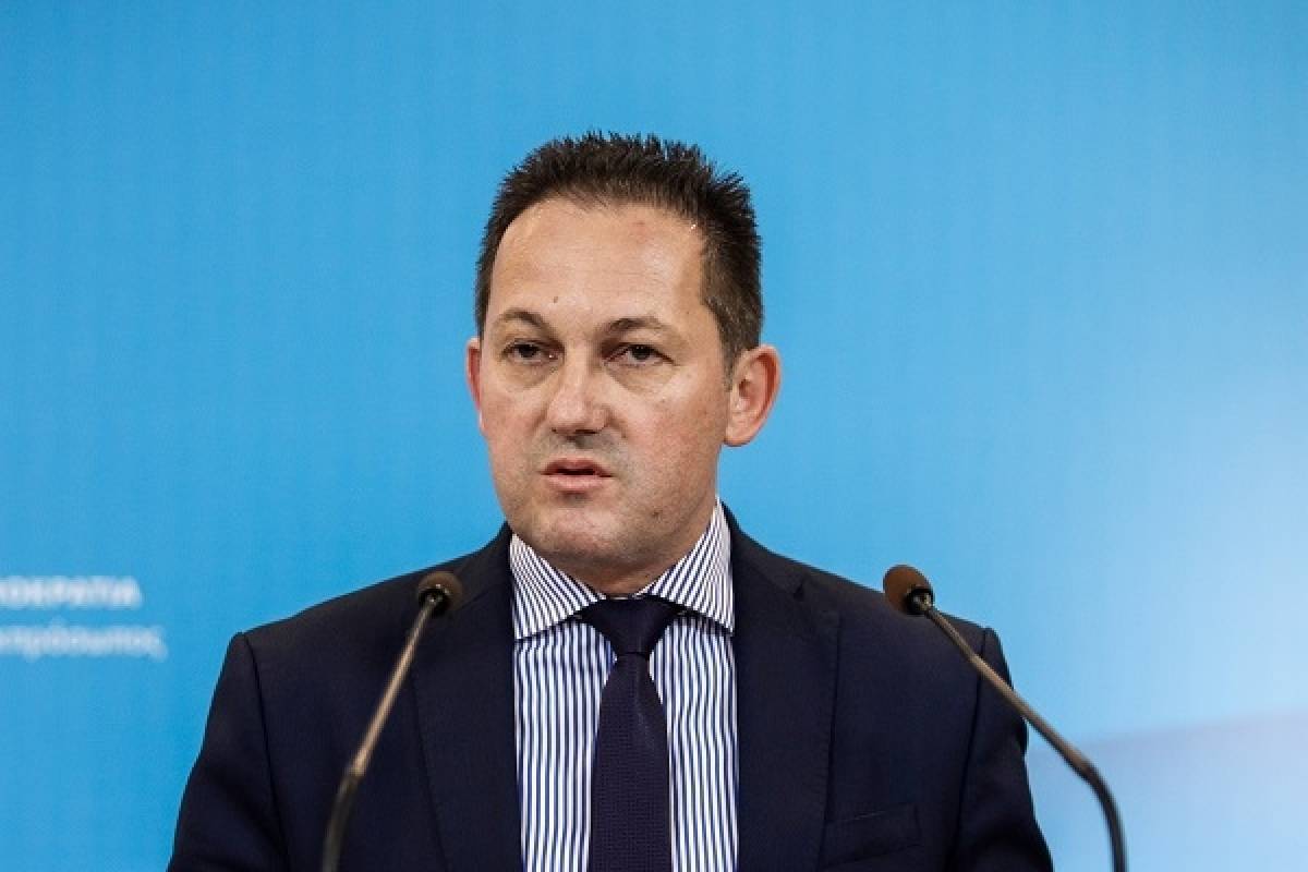 Πέτσας: Αναμένουμε υπεύθυνη στάση από αντιπολίτευση για μάσκες και σχολεία