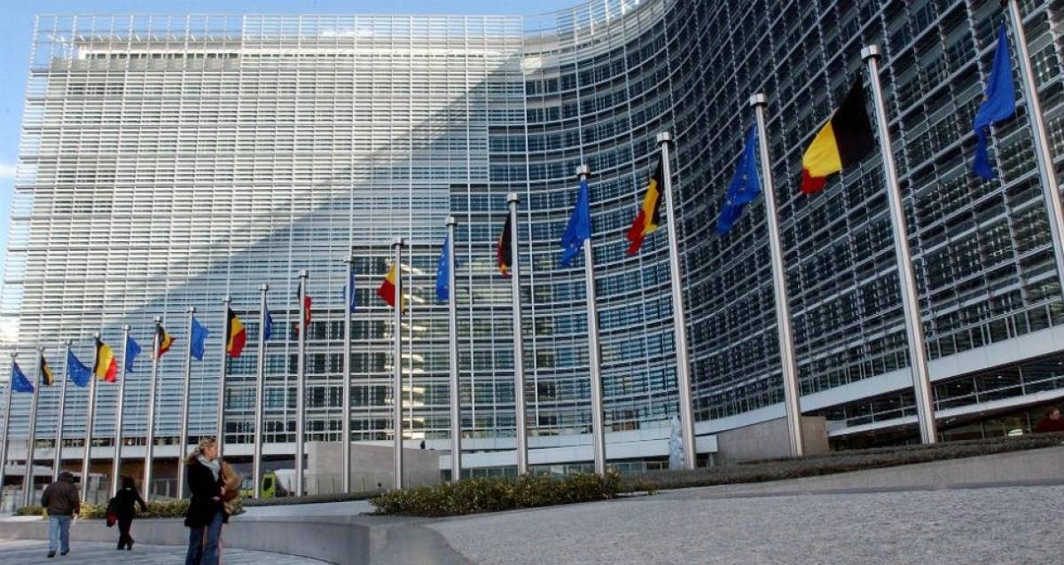 Κομισιόν: Ενωμένη απέναντι στους δασμούς Τραμπ η ΕΕ