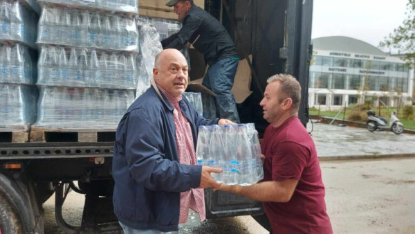 Κακοκαιρία: Παραμένει χωρίς πόσιμο νερό ο Βόλος