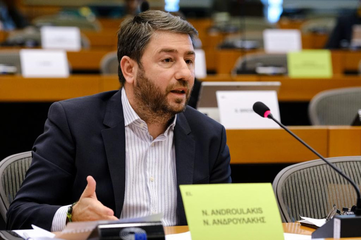 Ανδρουλάκης για παρακολουθήσεις: Στόχος του Μητσοτάκη η συγκάλυψη του παρακράτους