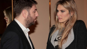 Γιατί βάζουν τα χεράκια τους και βγάζουν τα ματάκια τους στη Χαριλάου Τρικούπη;