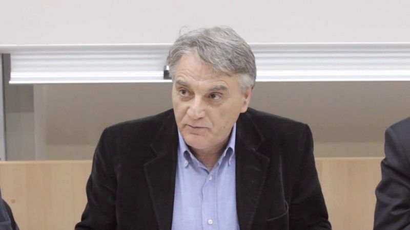 Πουλάκης: Δημοσιογραφική παραφιλολογία τα σενάρια περί δημοψηφίσματος