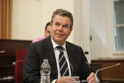 Πετρόπουλος: Θα εφαρμόσουμε όποια απόφαση του ΣτΕ για τα αναδρομικά