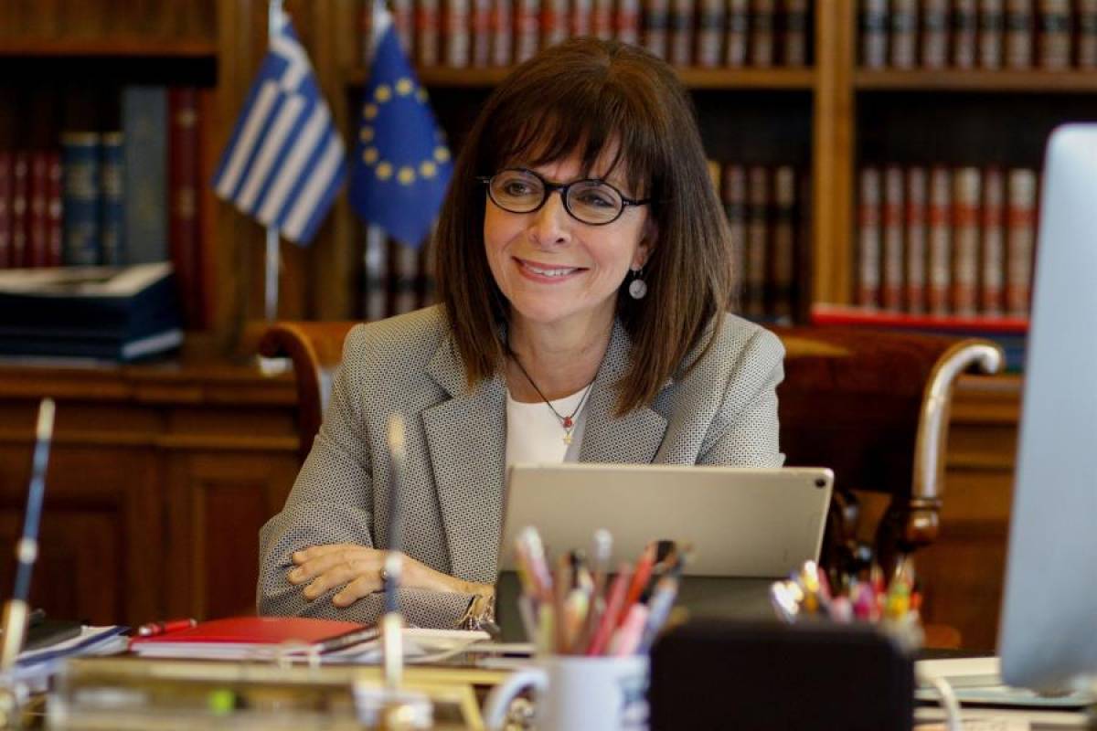 Σακελλαροπούλου: Μείζον θέμα η αποτροπή μιας νέας οικονομικής ύφεσης