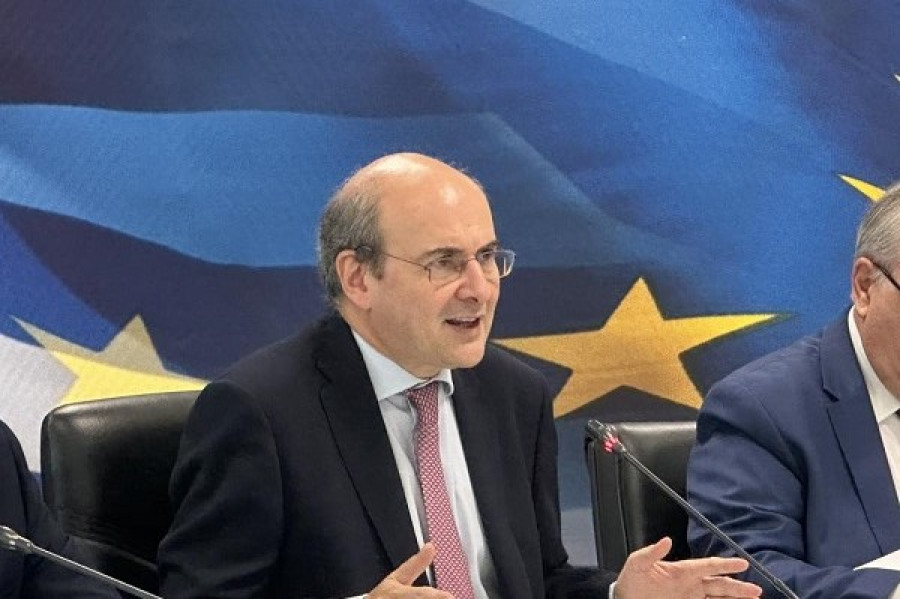 Χατζηδάκης για 15ετές: Πιστοποιεί την έλευση της επενδυτικής βαθμίδας