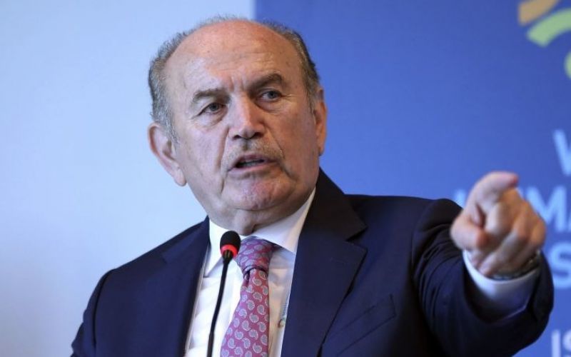 Παραιτήθηκε ο δήμαρχος Κωνσταντινούπολης