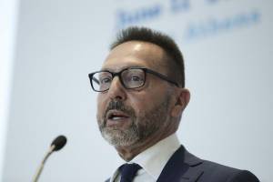 Στουρνάρας: Οι προκλήσεις που αντιμετωπίζει η διεθνής οικονομία