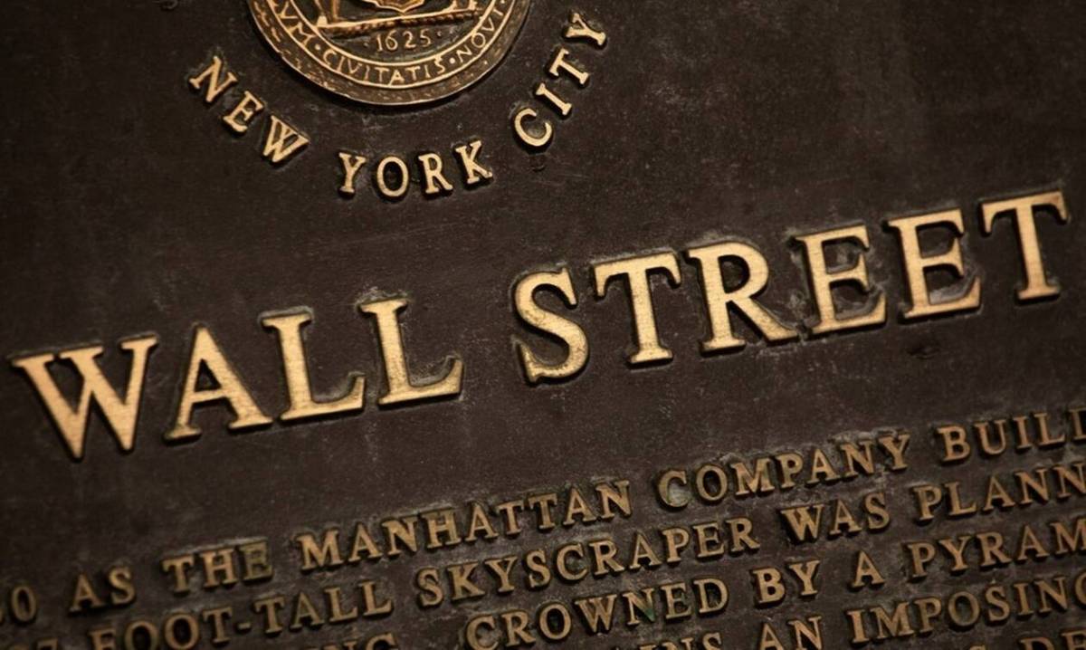Πτωτικό ξεκίνημα στη Wall Street