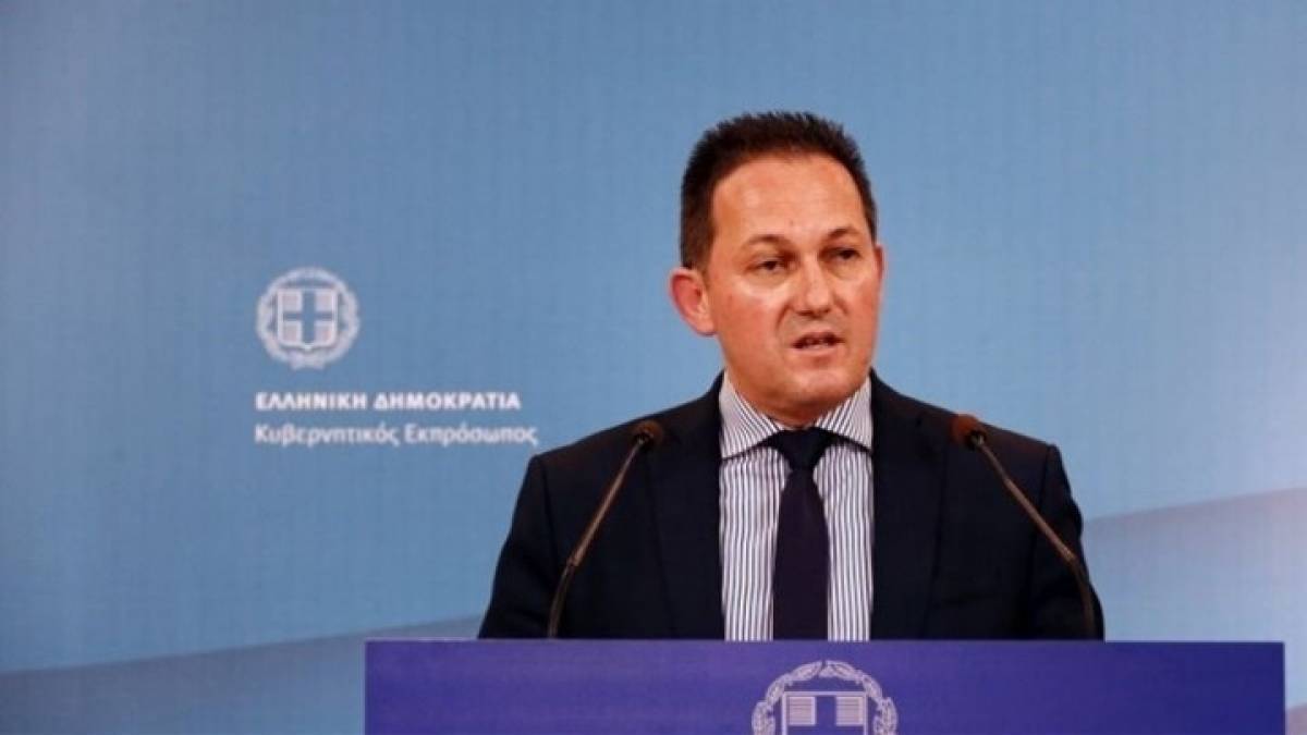 Πέτσας: Δεν υφίσταται κανένα σενάριο για μείωση μισθών και συντάξεων