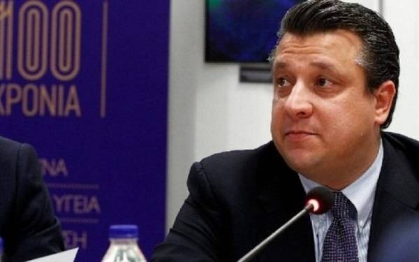 Δερμιτζάκης: Τουλάχιστον μέχρι Φεβρουάριο τα νέα μέτρα