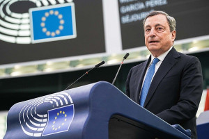 Μάριο Ντράγκι: Πρέπει να αποφασίζουμε με ειδική πλειοψηφία στην ΕΕ