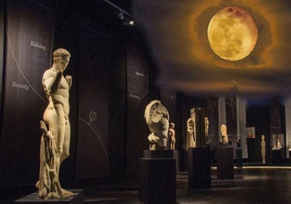 Ελεύθερη είσοδος στο Εθνικό Αρχαιολογικό Μουσείο για την πανσέληνο