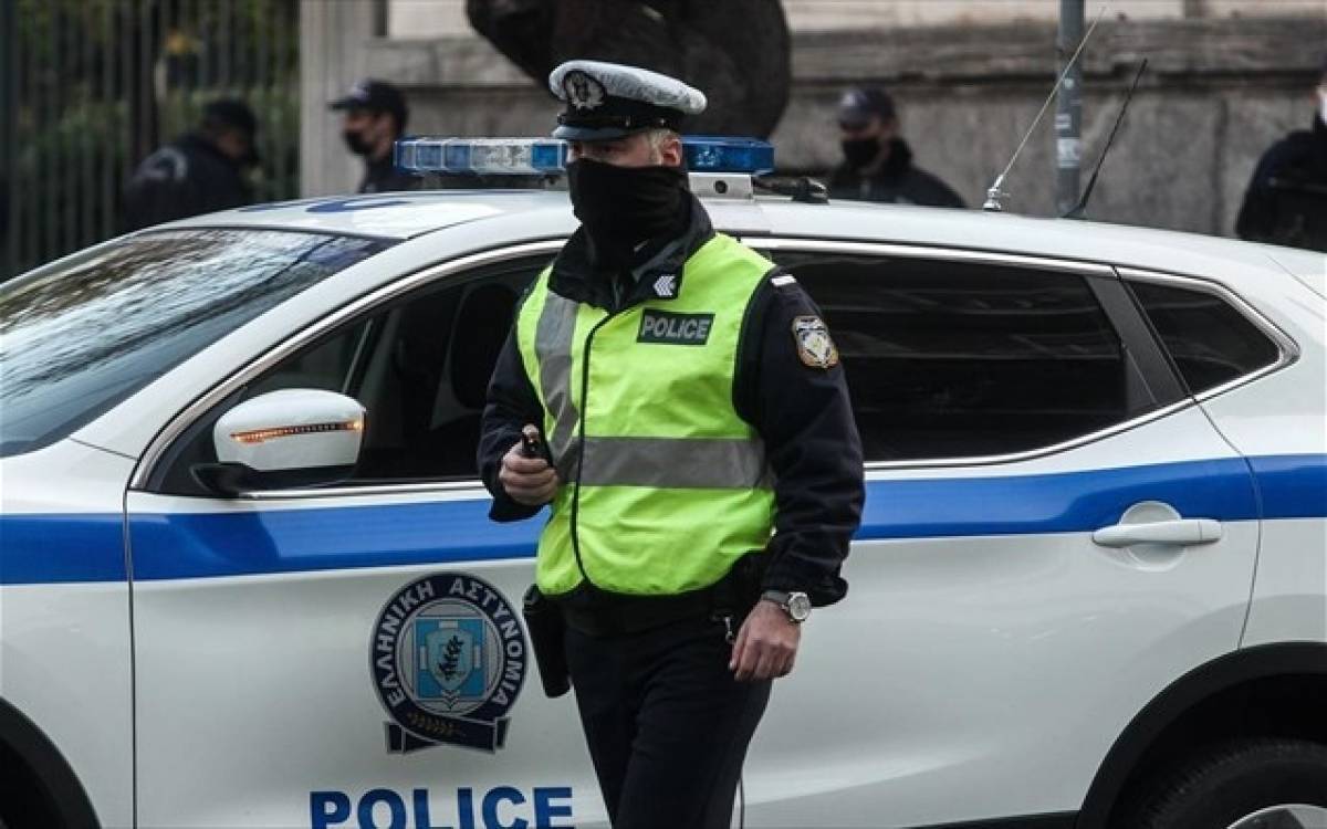ΕΛΑΣ: Απαγόρευση συγκεντρώσεων άνω των 100 ατόμων έως 1 Φεβρουαρίου