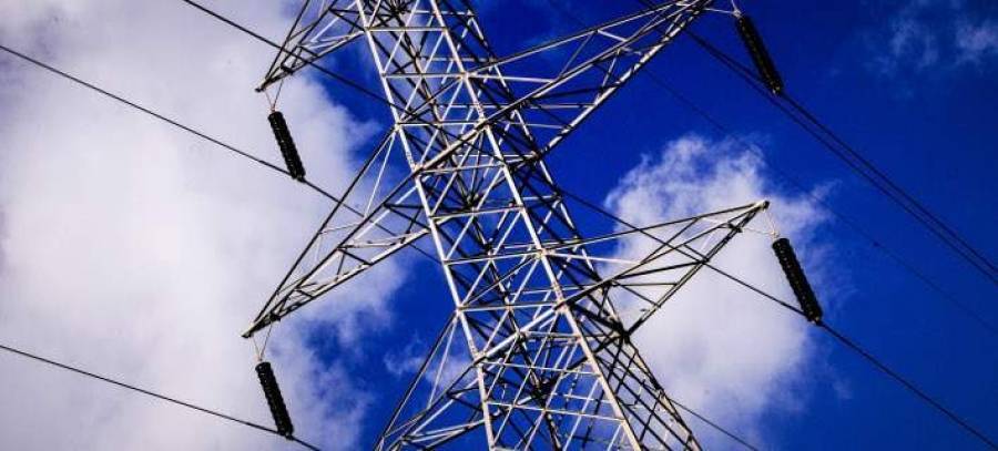 ΔΕΔΔΗΕ: Έχουν επανηλεκτροδοτηθεί 3.700 καταναλωτές από τους 7.500