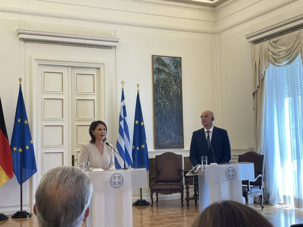 Δένδιας σε Μπέρμποκ: Μην παραδώσετε τα υποβρύχια στην Τουρκία