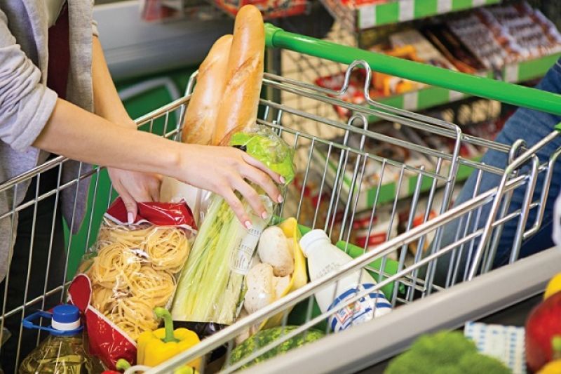 Πόλεμος τιμών και προσφορών στο λιανεμπόριο
