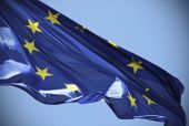 Η ΕΕ παρατείνει τις κυρώσεις σε Ρώσους και Ουκρανούς