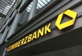 Commerzbank: Προετοιμασμένες οι αγορές για μία νέα βοήθεια προς την Ελλάδα
