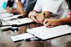 Δρομολογούνται προσλήψεις στο Δημόσιο με το νέο έτος