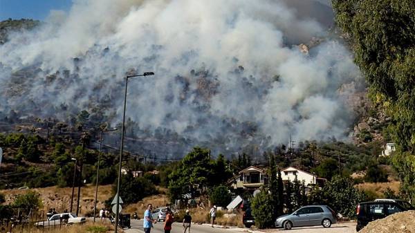 Λουτράκι: Βελτιωμένη η εικόνα- Δείτε που έχει διακοπεί η κυκλοφορία