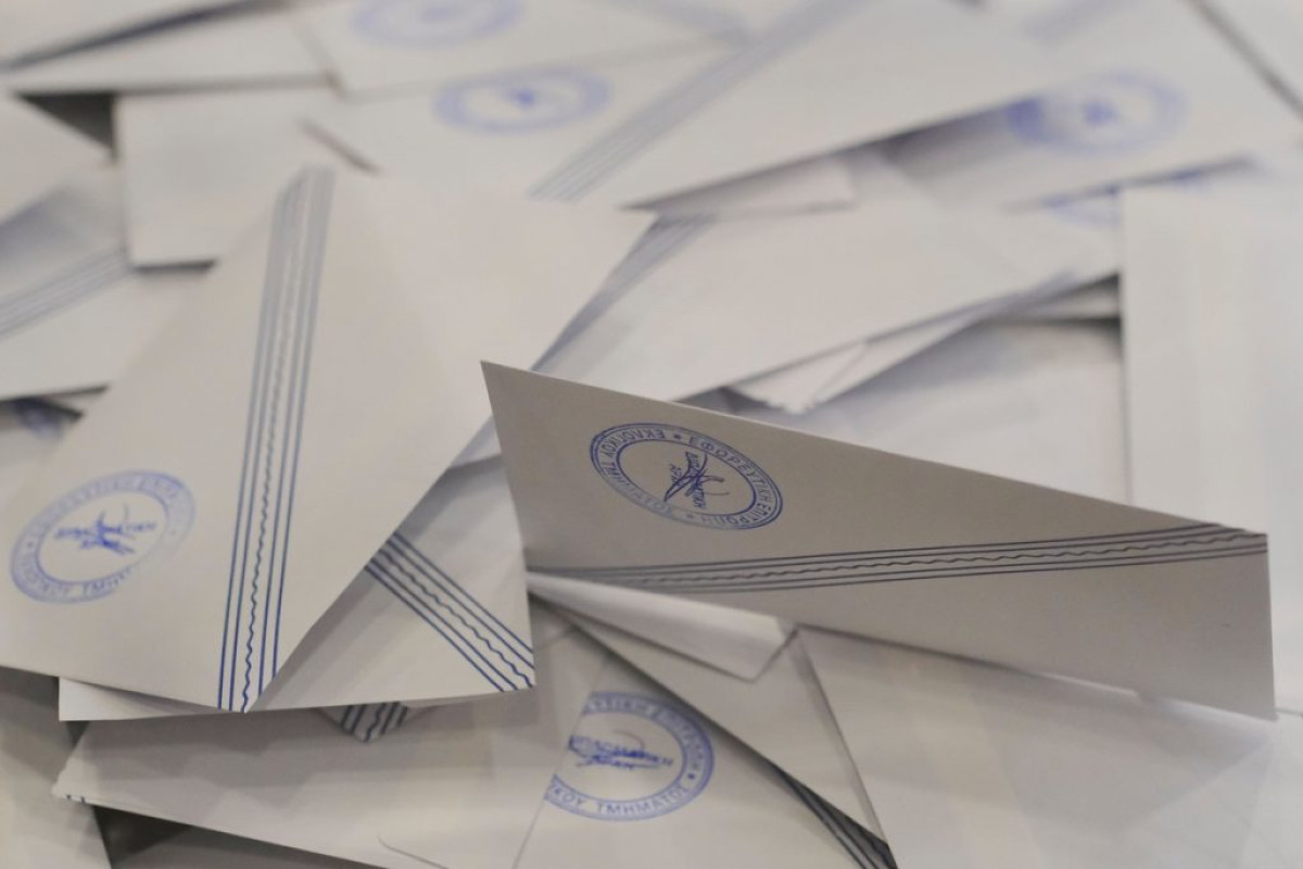 Τα επικαιροποιημένα στοιχεία για τους απόδημους και τους ετεροδημότες ψηφοφόρους