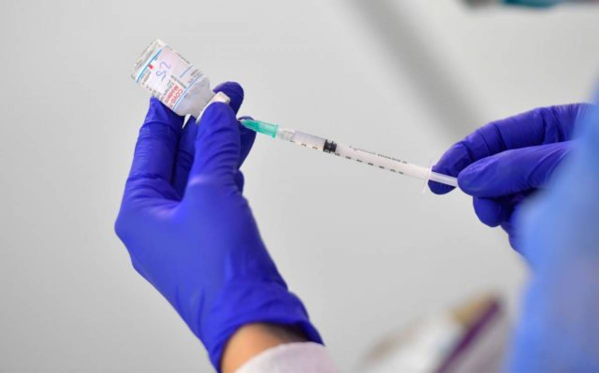 Επιτροπή Εμβολιασμών: 15+1 ερωταπαντήσεις για τον εμβολιασμό παιδιών και εφήβων