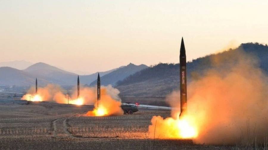 Βόρεια Κορέα: Εκτόξευσε τρεις πυραύλους στην Ανατολική Θάλασσα