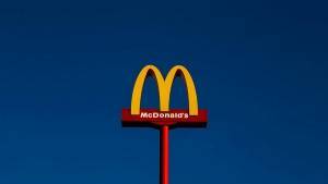 Γιατί απολύθηκε ο CEO των McDonald's
