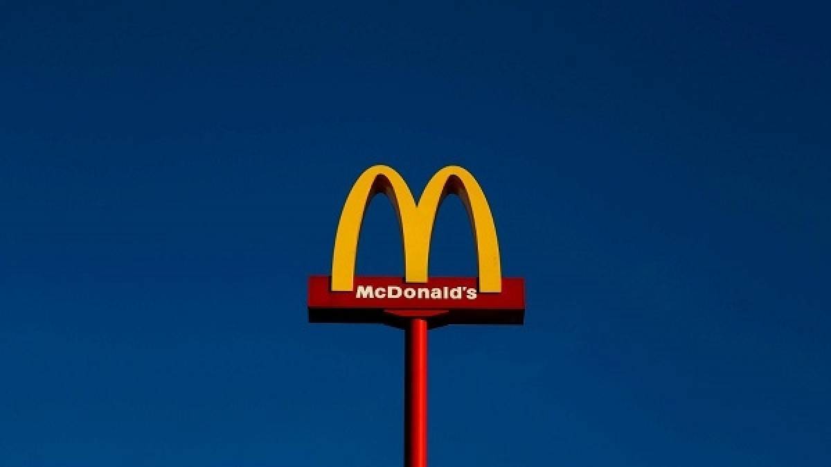 Γιατί απολύθηκε ο CEO των McDonald's