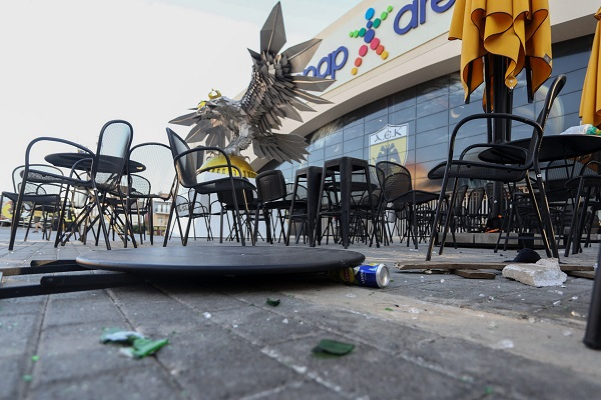 Συνελήφθη 17χρονος με αιχμηρό αντικείμενο πριν το ΑΕΚ-Ντιναμό Ζάγκρεμπ