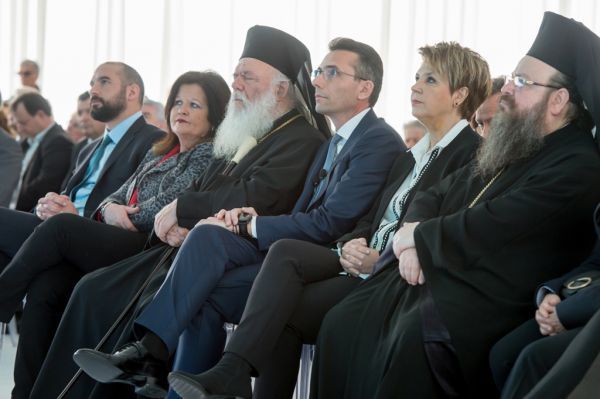 «Παρέλαση» πολιτικών όλων των αποχρώσεων στα εγκαίνια της Παπαστράτος